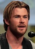 File:Chris Hemsworth SDCC 2014 (cropped).jpg - Wikimedia Commons