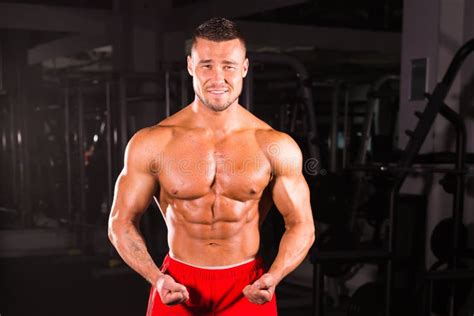 Strong Athletic Man Fitness Model Torso Showing Six Pack Abs Stock Image Image Of Attractive