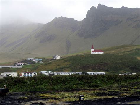 Iceland Volcano Threatens Ash Cloud Sequel Cbs News