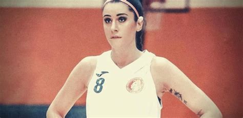 Así es Valentina Vignali la espectacular jugadora de baloncesto italiana