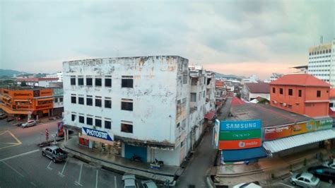 In a previous exposé, a whistleblower filmed birds violently slammed into metal shackles, shocked with electricity, and cut open at the throat while still conscious and able to feel pain. Batu Pahat | Places to visit, Street view, Landmarks