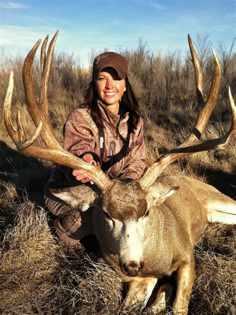 Julie Kreuters First Muzzleloader Mule Deer Buck On Beyond The Hunt