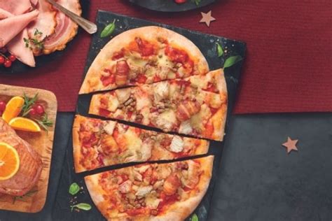 Aldi Is Selling A Pigs In Blankets Festive Pizza