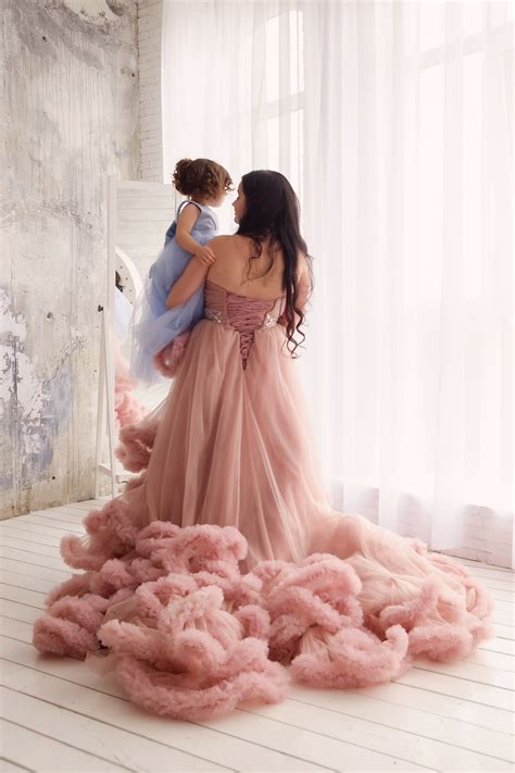 Ravishing Mom And Daughter Free Image Download