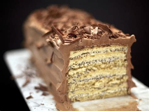 This recipe does not use any cake meal. How to Make Seven Layer Cake for Passover | Kitchen ...
