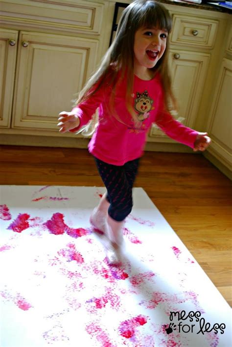 Bubble Wrap Stomp Painting Bubble Wrap Art Autism Crafts Kids