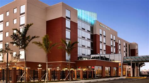 Modern Hotel Near Tampa Premium Outlets® Hyatt Place Tampa Wesley