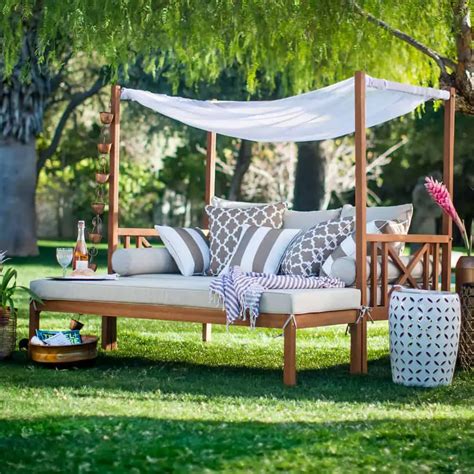 Outdoor Daybeds For A Lazy Afternoon Gardens