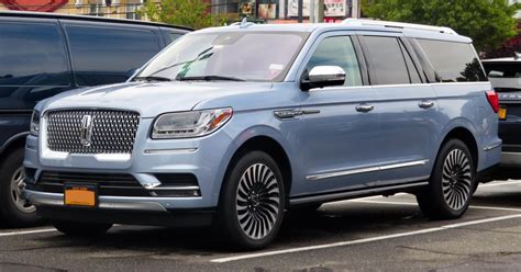 Lincoln Navigator Whats New In This Legendary Suv