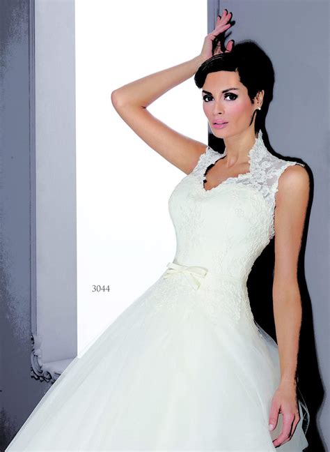 Silk Queen Anne Collar Bridal Gowns Darius Cordell Fashion Ltd