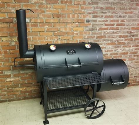 The original handmade backyard smoker from franklin barbecue pits in natural steel patina. Backyard Smokers — Horizon Smokers en 2020 | Asadores ...