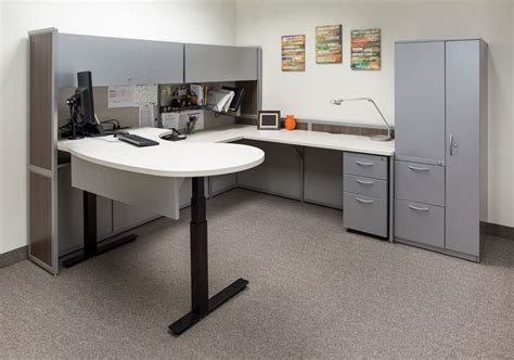 Stand up desk helps to get greater focus, increased productivity levels and prevent and heal back strain. Interior Concepts Standing Desk - Ergonomic Office ...