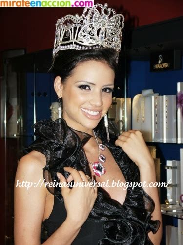 Reinas Universal Sheldry Saez Miss Panama 2011 Espectacular