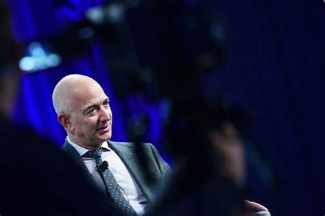 Jeff Bezos Steps Down As Amazon Ceo To Take On Executive Chair Role
