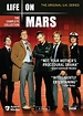 Life on Mars : bien au-delà du "vintage", une série atmosphérique ...