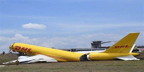 Cargo Plane Splits In Two After Crash Landing At Costa Rica Airport