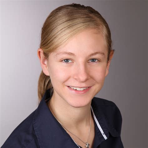Click to view other data about this site. Lea Dürr - Informatikkauffrau | Beraterin IT und ...