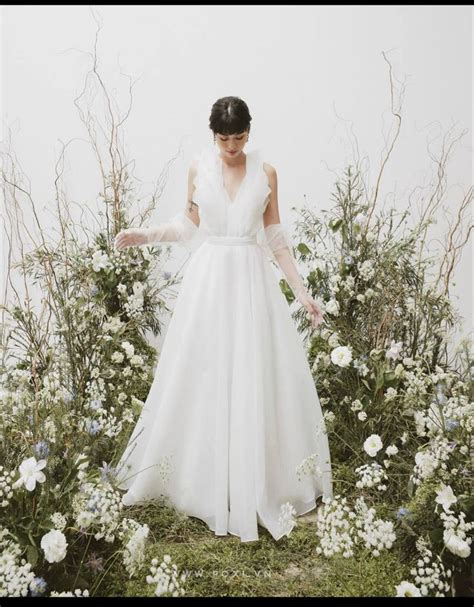 wedding에 있는 nicole님의 핀 2023 결혼식 꽃