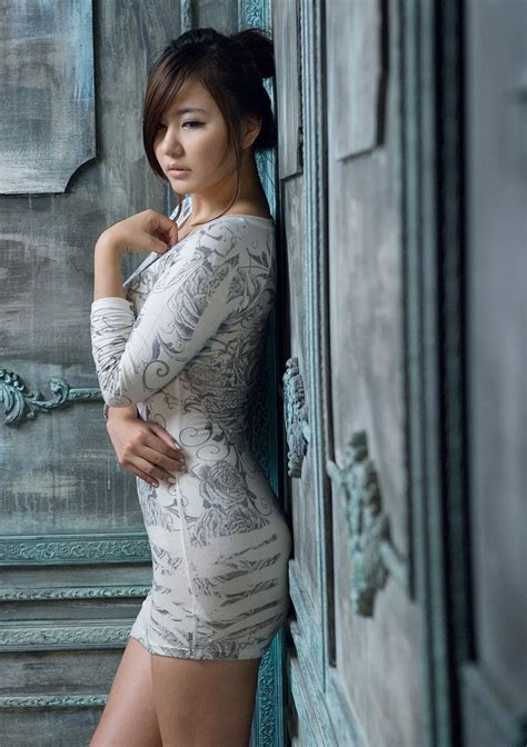 Korean Model Ryu Ji Hye Mode Deal