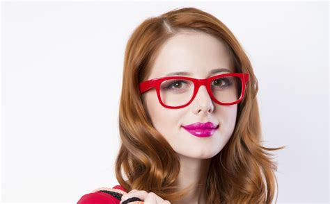 A Cool Collection Of Eyeglass Frames For Women With Round