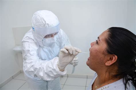 A campanha vacina solidária consiste em arrecadar alimentos não perecíveis, de forma voluntária no polo montado no centro de eventos pantanal, onde é realizada a aplicação da vacina contra o. Prefeitura de Cuiabá | Cuiabá seguirá plano nacional e traça estratégia na rede para vacina ...