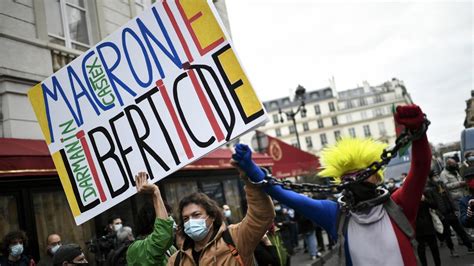 new french law banning images and filming of police passes parliament badgovnofreedom