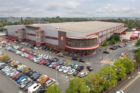 A17u) is singapore's first and largest listed business space and industrial recently, on 17 march 2021, ascendas reit has completed the s$904.6 million acquisition of 11. Singapore's Ascendas Reit buying 26 UK logistics properties for $336m