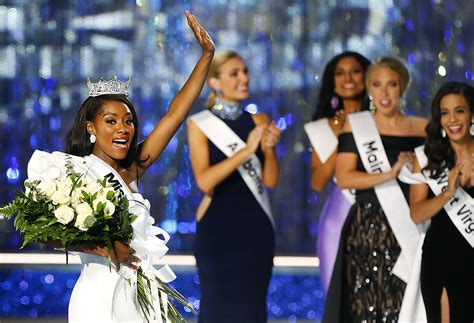 New Miss America Glad She Didnt Have To Wear Swimsuit To Win