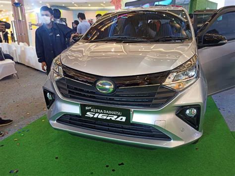 Daihatsu Sigra Facelift Resmi Meluncur Ini Harga Lengkapnya
