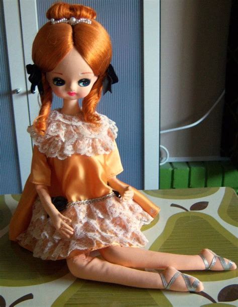 Vintage Japan Bradley Big Eyed Sitting Pose Doll Mod 60s Girl Pose