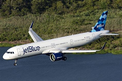 Jetblues First A321lr Completes Maiden Flight In Hamburg Simple Flying