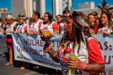 1ª Marcha Das Mulheres Indígenas Reúne 115 Etnias Em Brasília Greenme