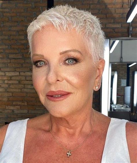 13 Awesome Very Short Hairstyles For Women Over 50 Home How To
