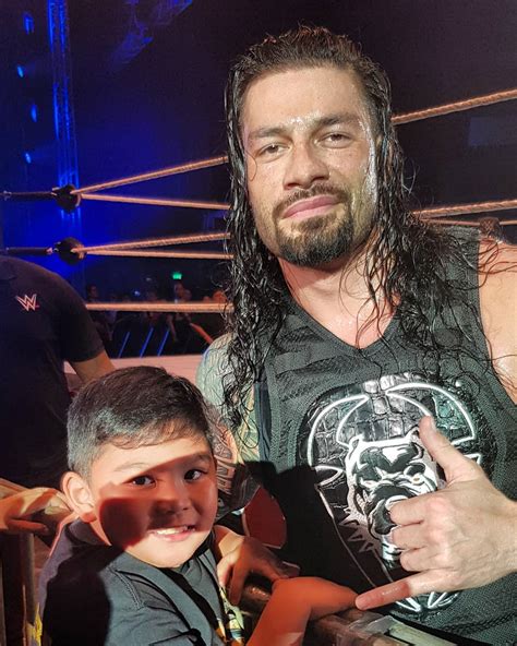 Roman Reigns Wwe Live