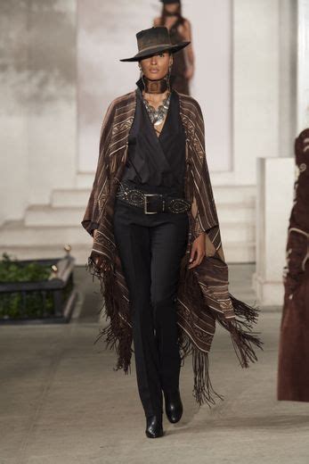 Fashion Week Ralph Lauren Mobilise Une Avenue De New York Avec Cowboys
