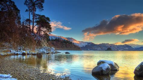 Tranquilo Lago Invernal