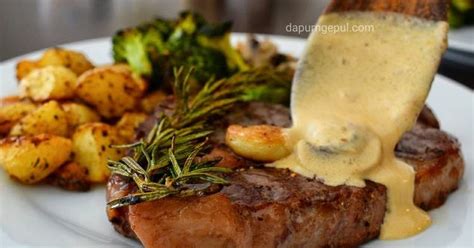 Heat the butter in the skillet. Rib Eye Steak with Mushroom Gravy Sauce - Dapur Ngepul