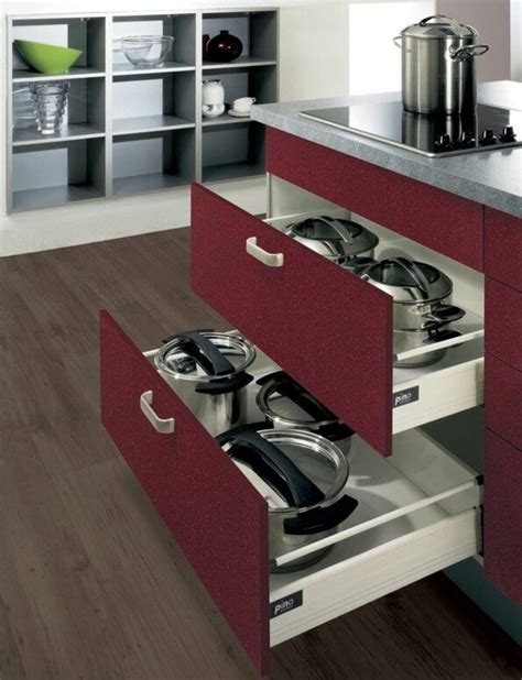 This provides the ideal access and smooth operation. Kitchen drawer dividers - organize your kitchen equipment ...