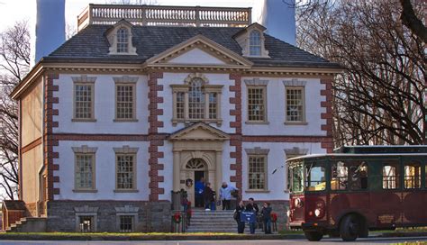 Its On Holiday Running Tour Of Fairmount Parks Decked Out Historic