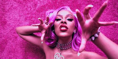 .lux davis @hannahluxdavis executive producer: Doja Cat Shares New 'Say So' Video with Vevo
