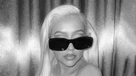 Christina Aguilera Goes Topless For Sexyhair Campaign Photos
