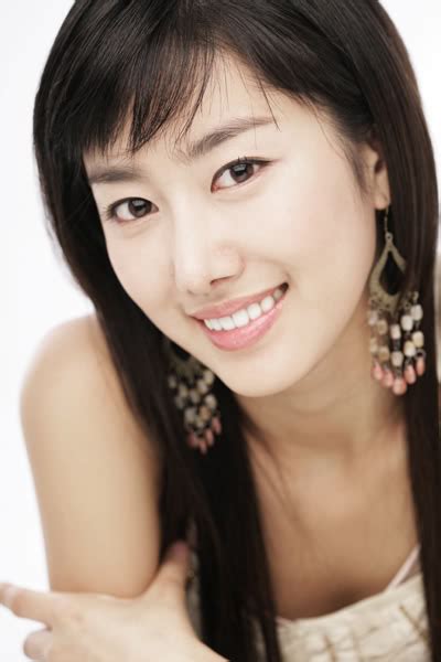 beautiful sexy av idols south korean actress and singer known as bin jeon hye bin