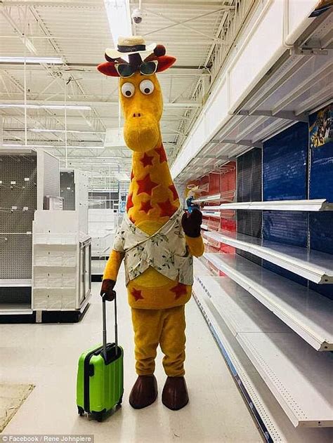 Toys R Us Mascot Geoffrey The Giraffe Makes Comeback In Kroger