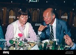 Der Deutsche Schauspieler Ralf Wolter Mit Ehefrau Edith, 1980er Jahre ...