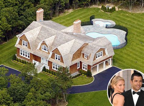 Kelly Ripa And Mark Consuelos From Celebrity Homes In The Hamptons