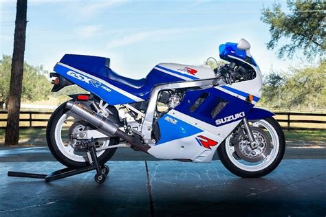 The Passion Behind A 1989 Suzuki Gsx R1100 Ebay Motors Blog