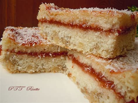 Una torta umida, soffice, deliziosa. Torta senza lattosio al cocco - PTT Ricette