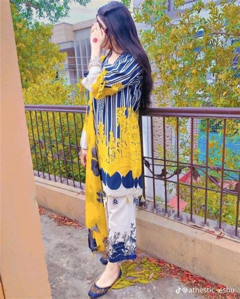 Pin By Mahnoor On Pins By You Simple Pakistani Dresses Cute Dress Outfits Pakistani Outfits