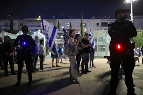 polizei verbietet umstrittenen flaggenmarsch in jerusalem
