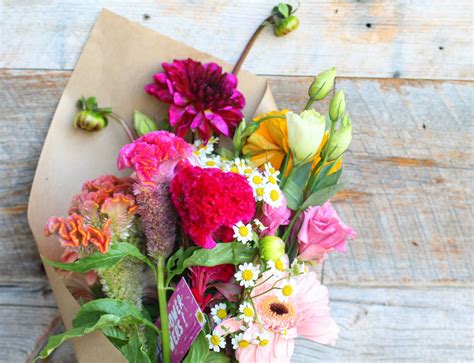 How To Choose The Freshest Flowers Whitney Port
